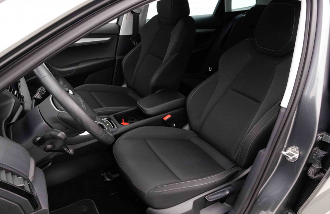 SKODA_SKODA_KAROQ_2653074_6.jpg