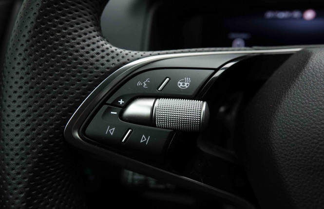 SKODA_SKODA_KAROQ_2653075_14.jpg SKODA_SKODA_KAROQ_2653075_14.jpg