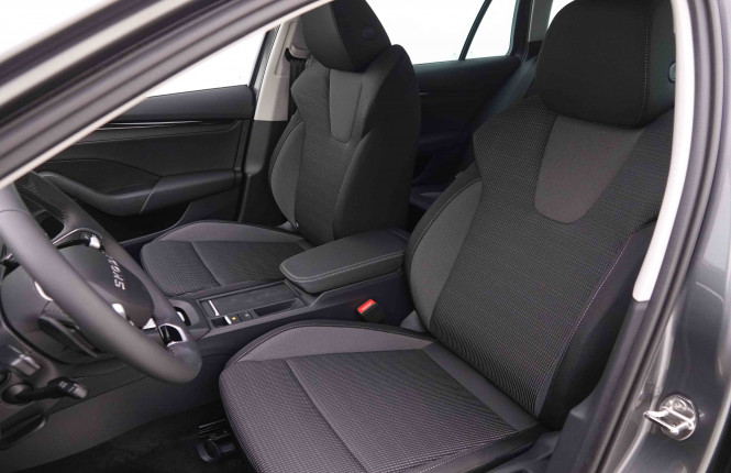 SKODA_SKODA_OCTAVIA_2547787_7.jpg