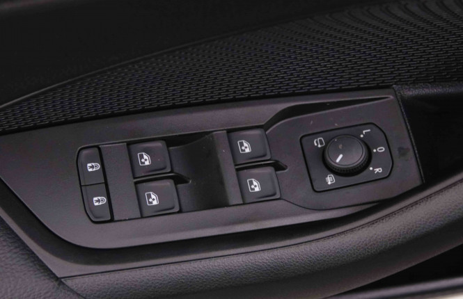 SKODA_SKODA_OCTAVIA_2548461_47.jpg