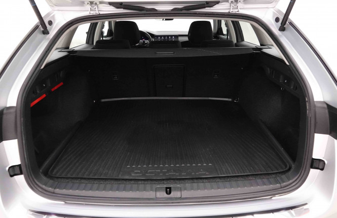 SKODA_SKODA_OCTAVIA_2651980_5.jpg SKODA_SKODA_OCTAVIA_2651980_5.jpg