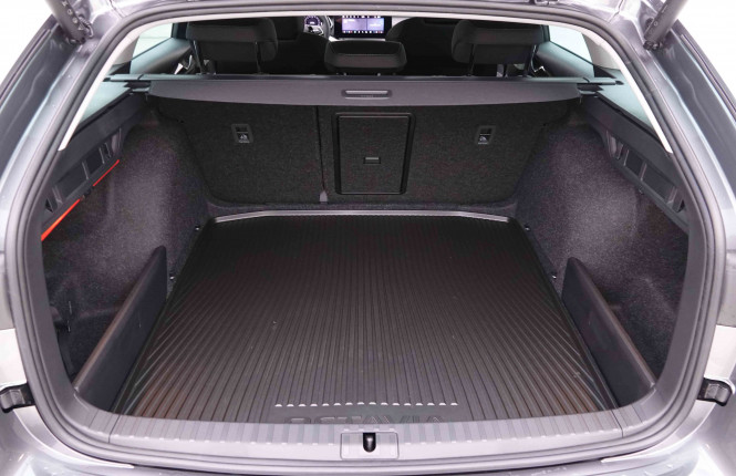 SKODA_SKODA_OCTAVIA_2654670_33.jpg