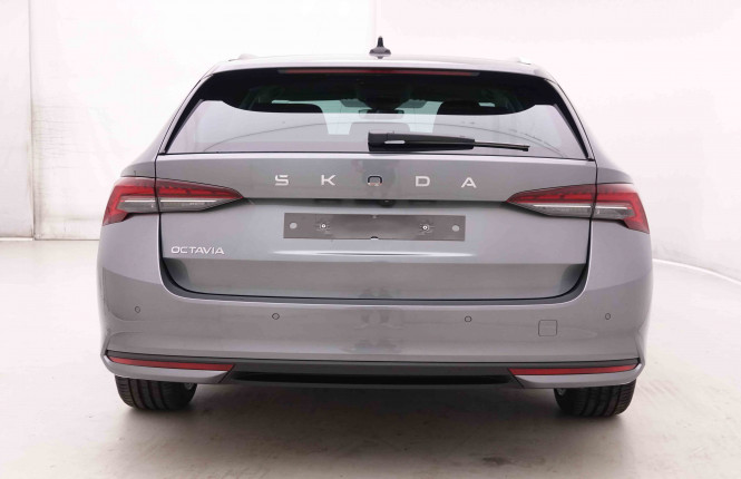 SKODA_SKODA_OCTAVIA_2654670_55.jpg