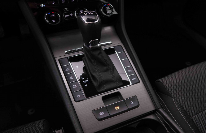 SKODA_SKODA_SUPERB_2546976_16.jpg