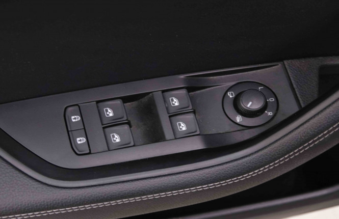 SKODA_SKODA_SUPERB_2546976_20.jpg