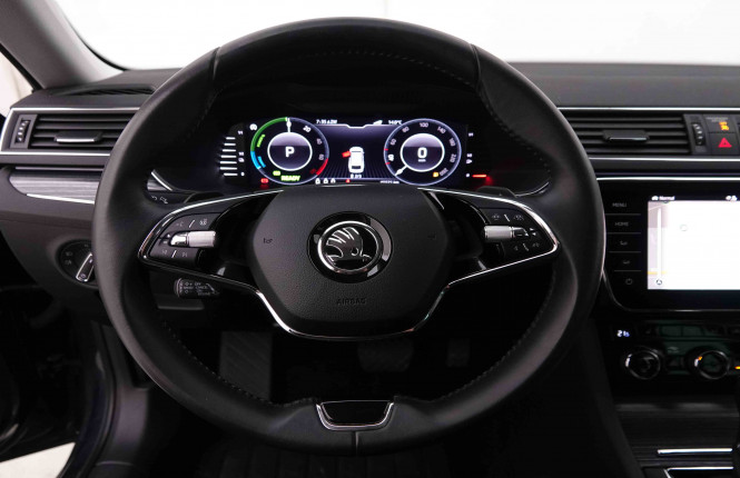 SKODA_SKODA_SUPERB_2547327_10.jpg