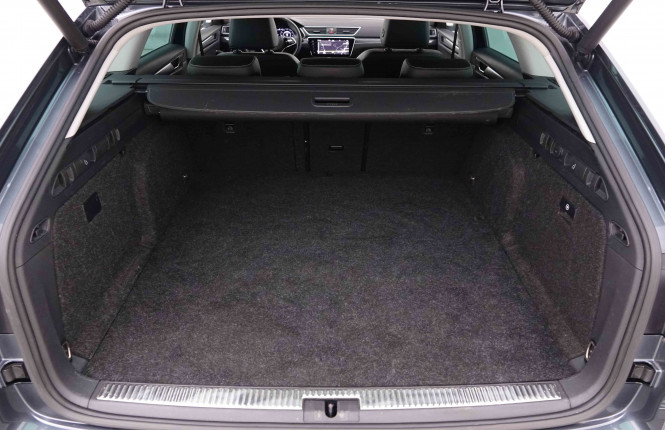 SKODA_SKODA_SUPERB_2547327_5.jpg