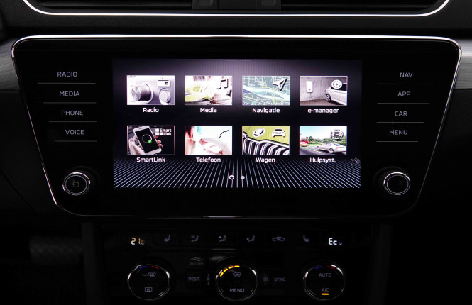 SKODA_SKODA_SUPERB_2548438_14.jpg