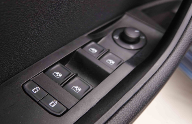 SKODA_SKODA_SUPERB_2549696_25.jpg
