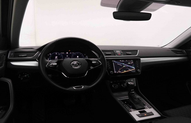 SKODA_SKODA_SUPERB_2549696_8.jpg