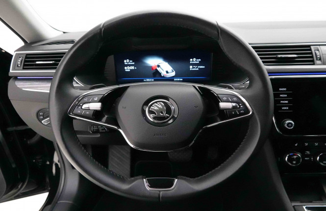 SKODA_SKODA_SUPERB_2550741_9.jpg