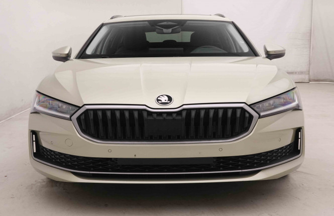 SKODA_SKODA_SUPERB_2550855_49.jpg