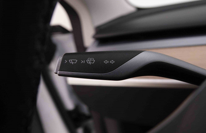 TESLA_TESLA_MODEL 3_2548117_16.jpg