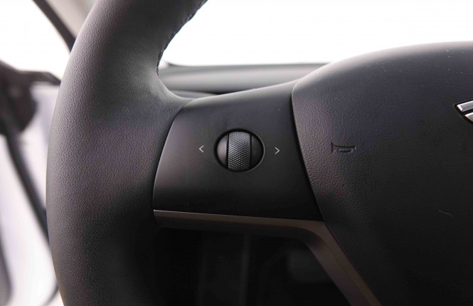 TESLA_TESLA_MODEL 3_2548117_17.jpg