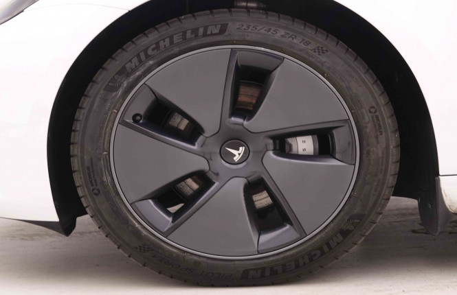 TESLA_TESLA_MODEL 3_2548117_20.jpg