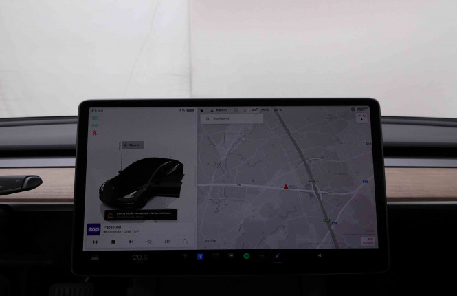 TESLA_TESLA_MODEL 3_2548709_11.jpg