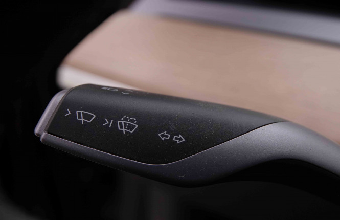 TESLA_TESLA_MODEL 3_2548709_18.jpg