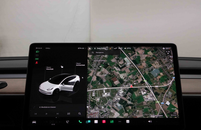 TESLA_TESLA_MODEL 3_2550931_40.jpg