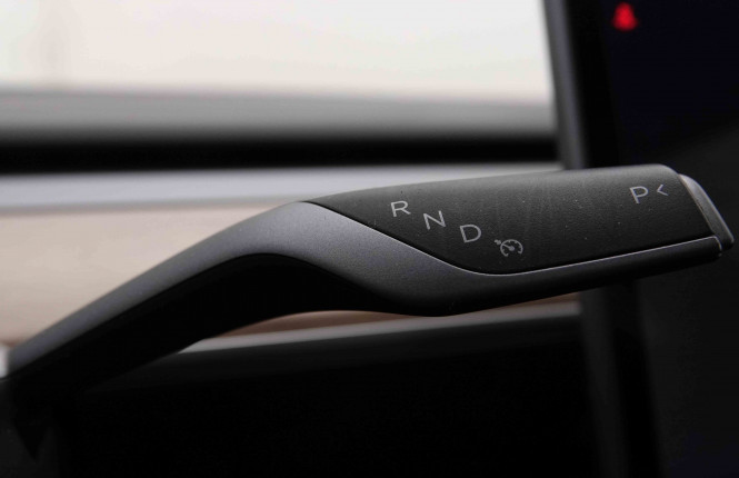 TESLA_TESLA_MODEL 3_2550931_46.jpg