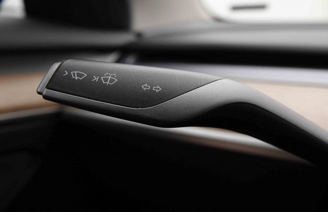 TESLA_TESLA_MODEL 3_2550931_69.jpg