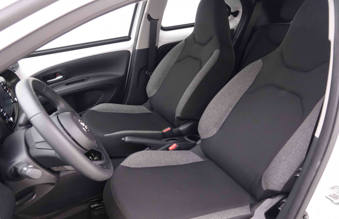 TOYOTA_TOYOTA_AYGO X_2548456_6.jpg