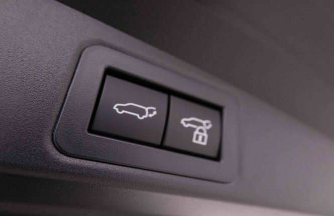 TOYOTA_TOYOTA_COROLLA_2549078_6.jpg