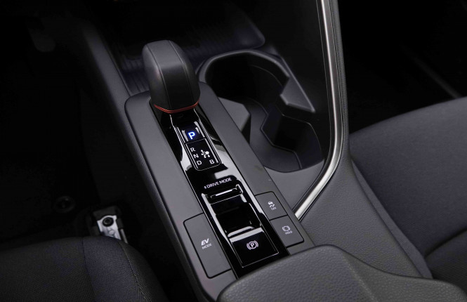 TOYOTA_TOYOTA_C_HR_2547869_40.jpg