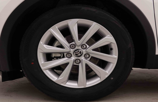 TOYOTA_TOYOTA_C_HR_2550786_19.jpg