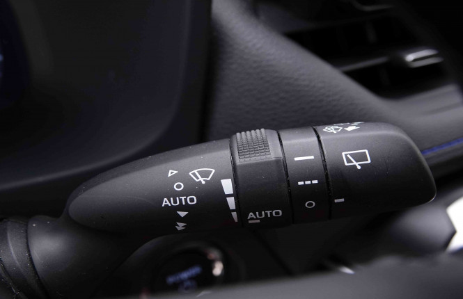 TOYOTA_TOYOTA_RAV4_2548754_16.jpg
