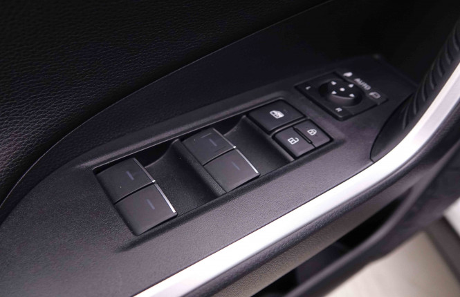 TOYOTA_TOYOTA_RAV4_2548758_19.jpg