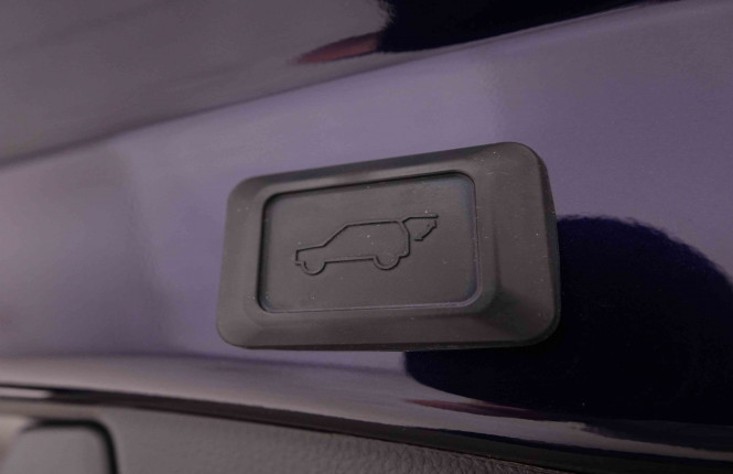 TOYOTA_TOYOTA_RAV4_2548759_6.jpg
