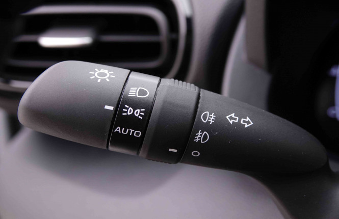 TOYOTA_TOYOTA_YARISCROSS_2549048_13.jpg