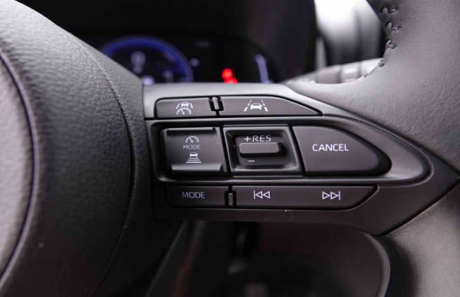 TOYOTA_TOYOTA_YARISCROSS_2549048_16.jpg
