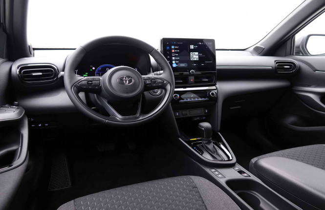 TOYOTA_TOYOTA_YARISCROSS_2549048_7.jpg