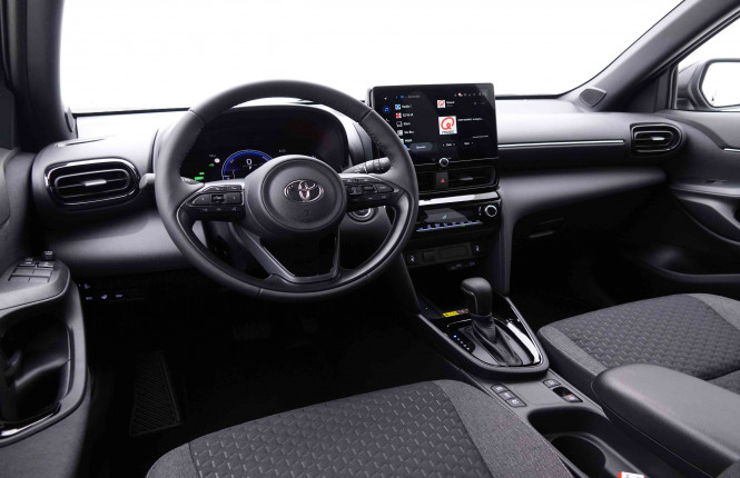 TOYOTA_TOYOTA_YARISCROSS_2549050_7.jpg