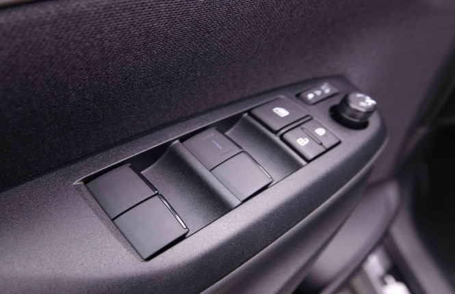 TOYOTA_TOYOTA_YARISCROSS_2549053_18.jpg