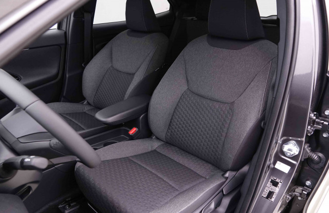 TOYOTA_TOYOTA_YARISCROSS_2549814_6.jpg TOYOTA_TOYOTA_YARISCROSS_2549814_6.jpg