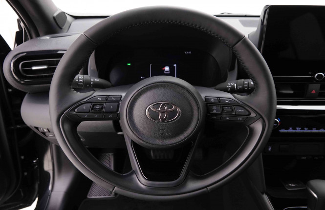 TOYOTA_TOYOTA_YARISCROSS_2550252_8.jpg