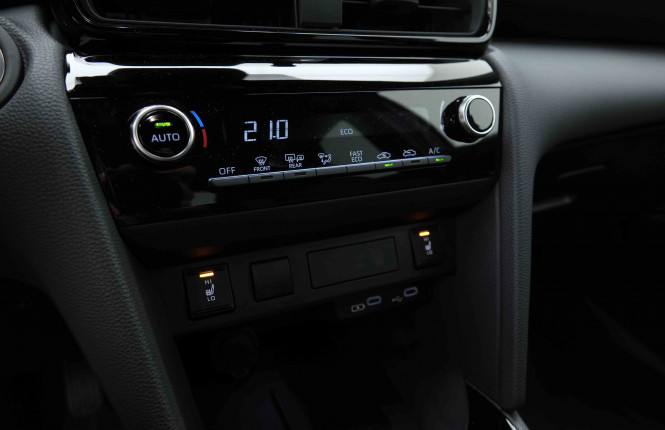 TOYOTA_TOYOTA_YARISCROSS_2654218_12.jpg TOYOTA_TOYOTA_YARISCROSS_2654218_12.jpg