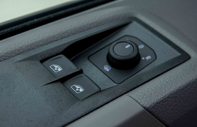 VOLKSWAGEN_VOLKSWAGEN_CRAFTER_2655553_19.jpg VOLKSWAGEN_VOLKSWAGEN_CRAFTER_2655553_19.jpg