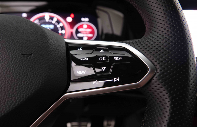 VOLKSWAGEN_VOLKSWAGEN_GOLF GTE_2549021_18.jpg
