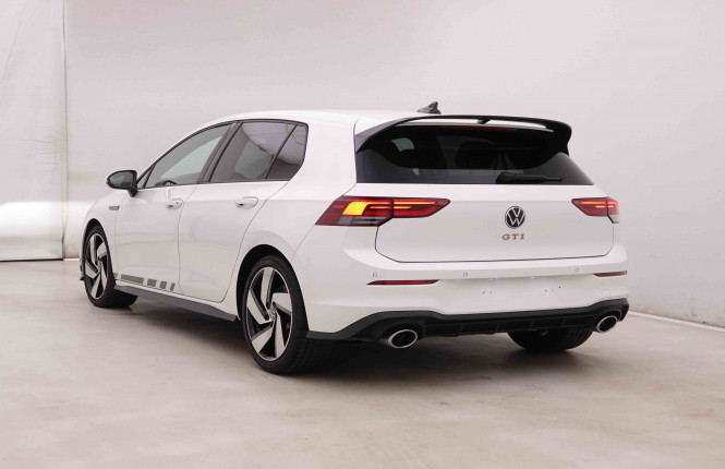 VOLKSWAGEN_VOLKSWAGEN_GOLF GTI_2548613_27.jpg