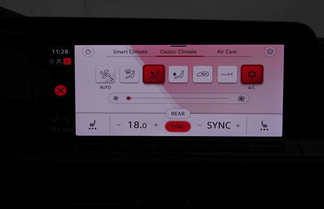 VOLKSWAGEN_VOLKSWAGEN_GOLF GTI_2549356_14.jpg VOLKSWAGEN_VOLKSWAGEN_GOLF GTI_2549356_14.jpg