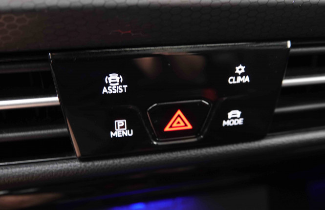 VOLKSWAGEN_VOLKSWAGEN_GOLF GTI_2549455_18.jpg