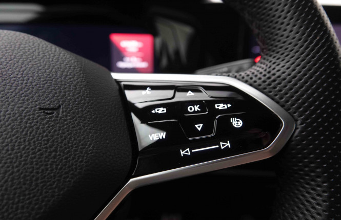VOLKSWAGEN_VOLKSWAGEN_GOLF GTI_2549694_22.jpg