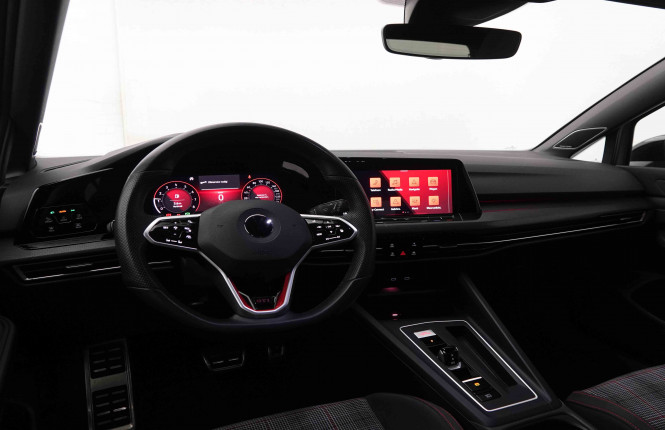 VOLKSWAGEN_VOLKSWAGEN_GOLF GTI_2549694_7.jpg