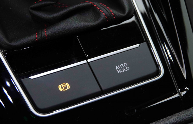 VOLKSWAGEN_VOLKSWAGEN_GOLF GTI_2653510_16.jpg