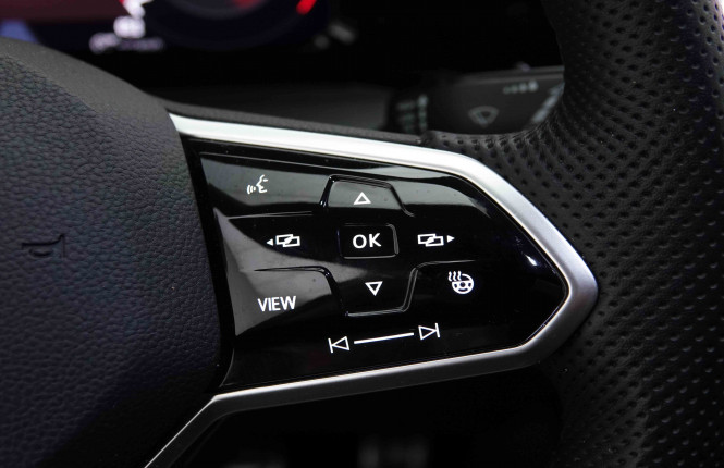VOLKSWAGEN_VOLKSWAGEN_GOLF GTI_2653510_21.jpg