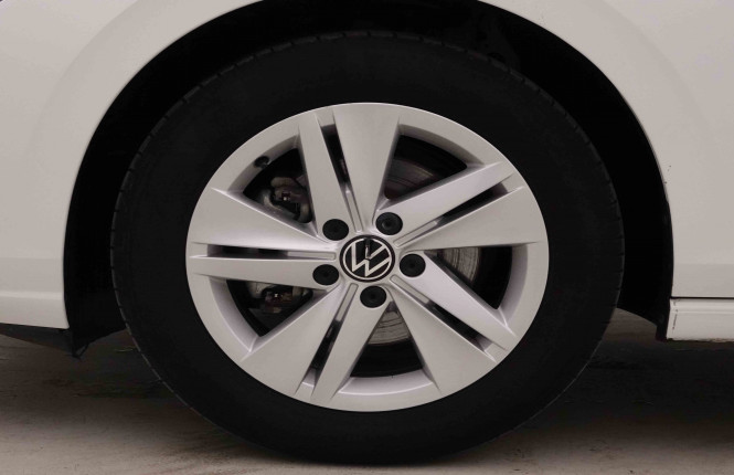 VOLKSWAGEN_VOLKSWAGEN_GOLF_2652370_21.jpg