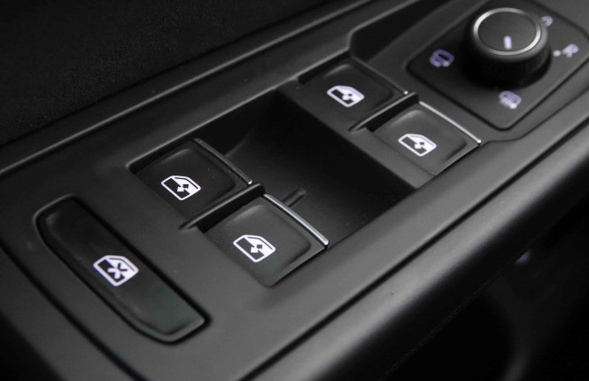 VOLKSWAGEN_VOLKSWAGEN_GOLF_2653683_53.jpg VOLKSWAGEN_VOLKSWAGEN_GOLF_2653683_53.jpg